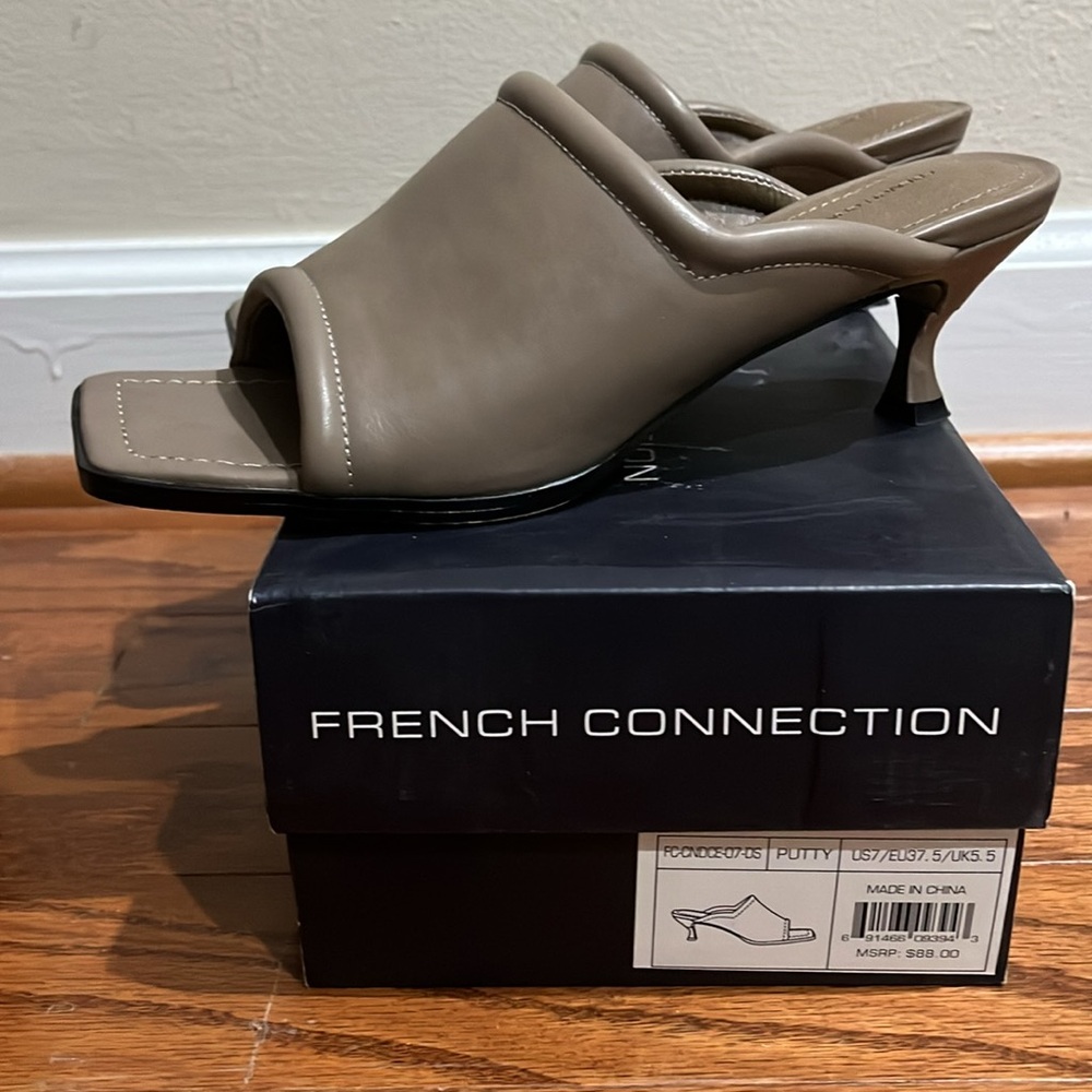 French Connection Leather Candice Open Toe Heel Sandals Kitten Heel Size 7 Putty
